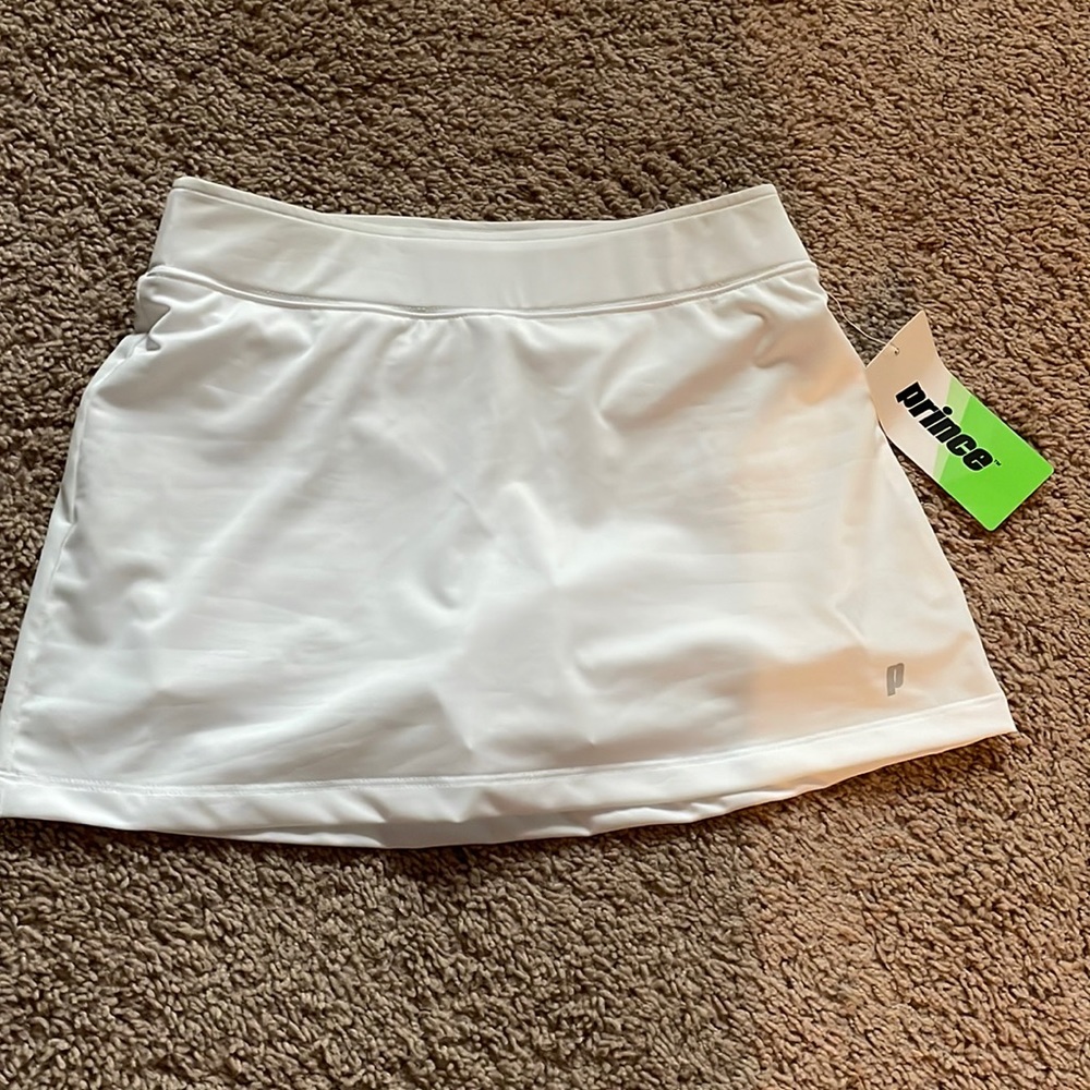Athletic skirt